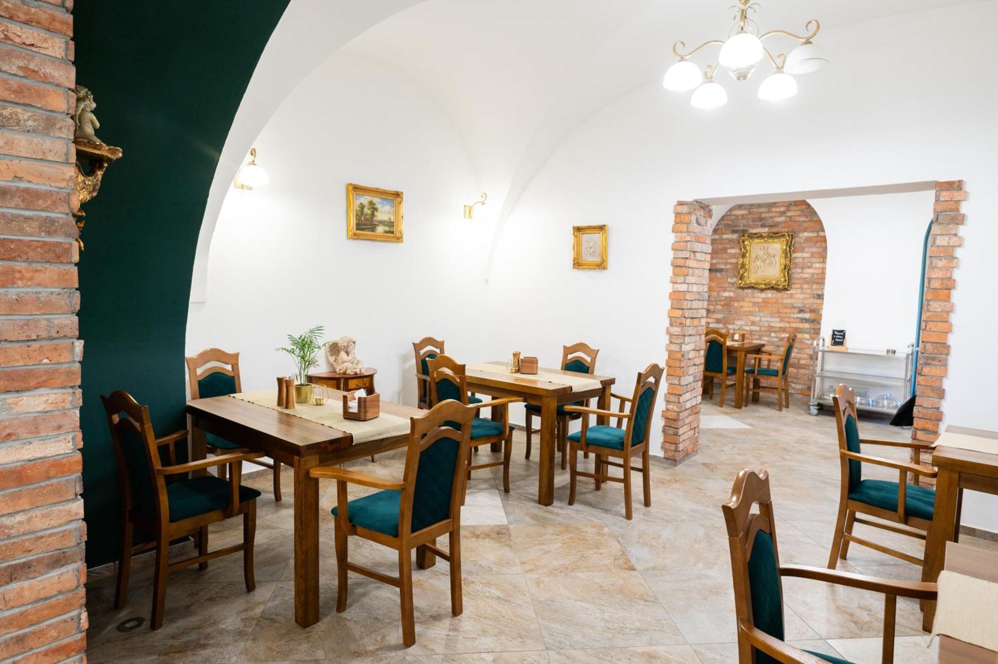 Pokoje Goscinne Dom Sw. Szymona Krakow Exterior photo